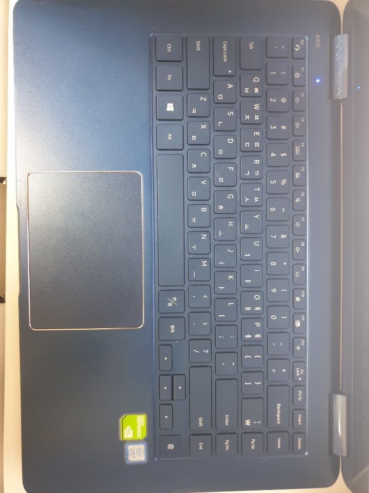 삼성전자 노트북 PEN S NT950SBE-X58 팝니다
