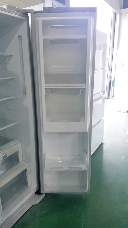 [중고] 엘지 디오스 매직스페이스 메탈 꽃무늬 강화유리 양문형 냉장고 분해 세척완료 판매합니다