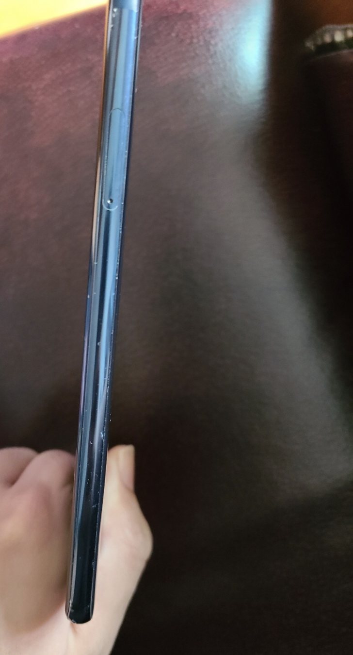 LG V30 64GB 블루색상 공기기