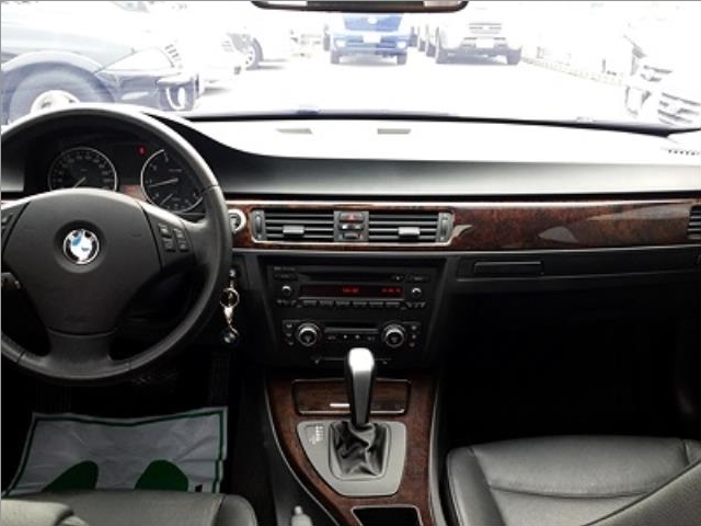 08년식 BMW 320i 흰색 7만Km 무사고최저가 판매합니다