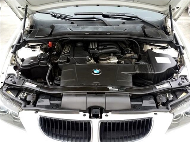 08년식 BMW 320i 흰색 7만Km 무사고최저가 판매합니다